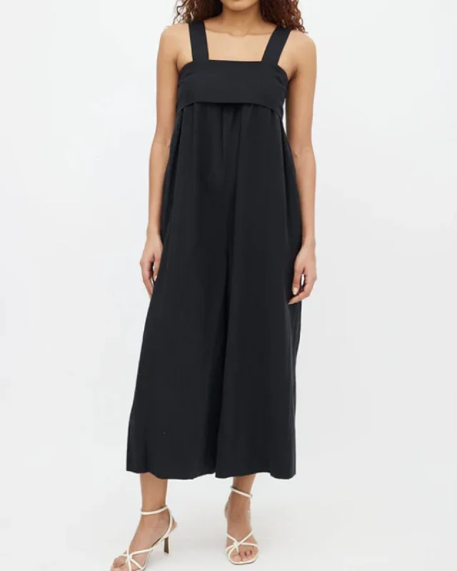 Black Sleeveless Jumpsuit
