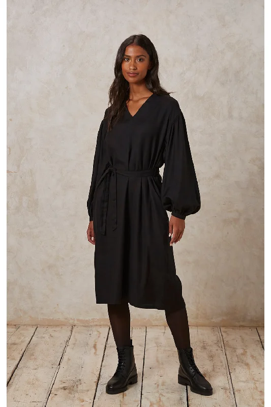 Ripley Dress in Black, L