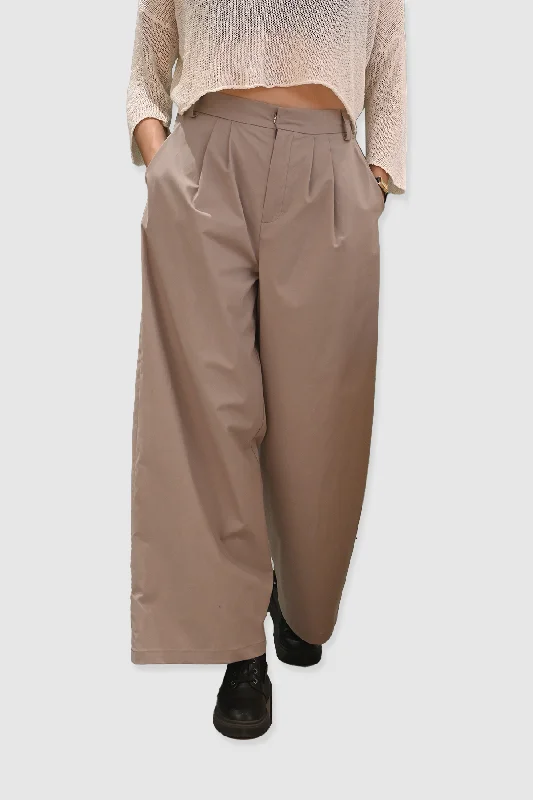 Wide Legged Beige Pants