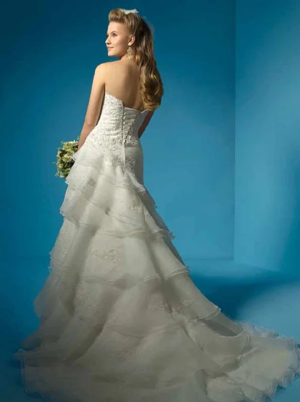 Alfred Angelo Gorgeous lace gown