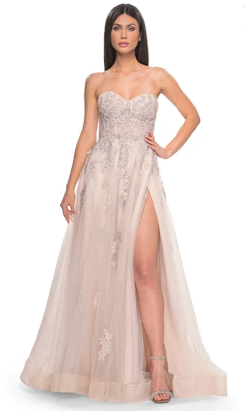 La Femme 32084 - Strapless Lace Prom Dress