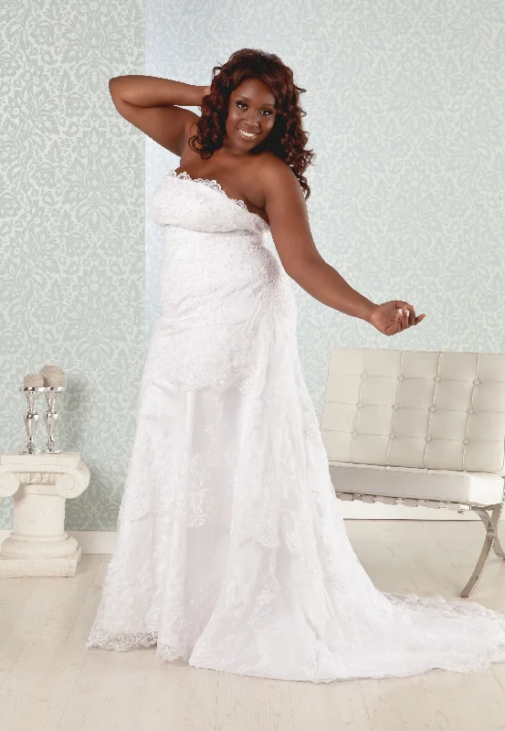 Other Real Size Bride | PLUS SIZE | Beverly