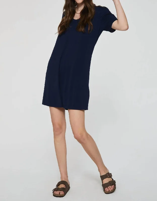 Spencer T-Shirt Dress In Nacy