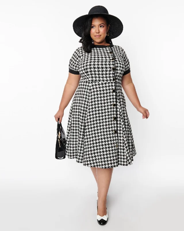 Unique Vintage Plus Size Ivory & Black Houndstooth Swing Dress | Ivory & Black Houndstooth